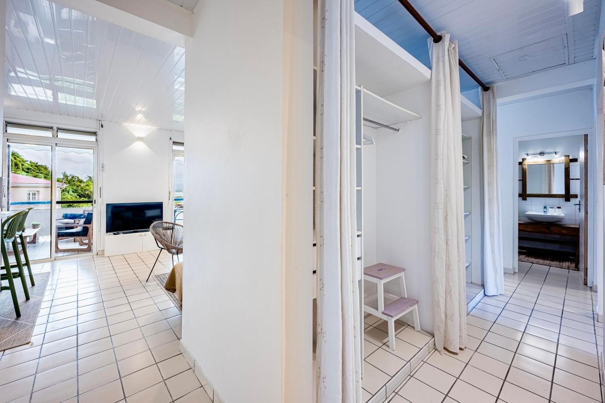 Maison Yole Bleue - Vue Sur Les Trois Ilets Экстерьер фото